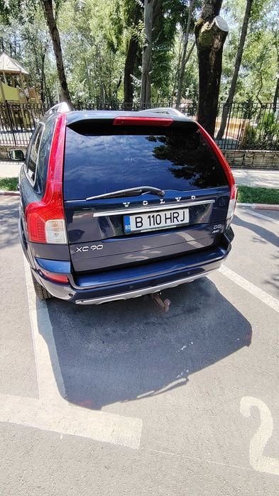 Vand Volvo XC90, 2013, 2.4 TDI, 7 locuri- starea tehnica excelentă.