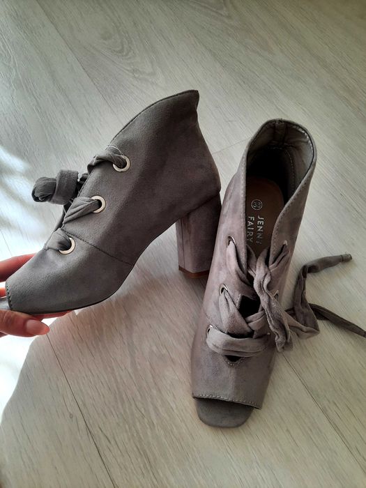 Обувки синтетичен велур