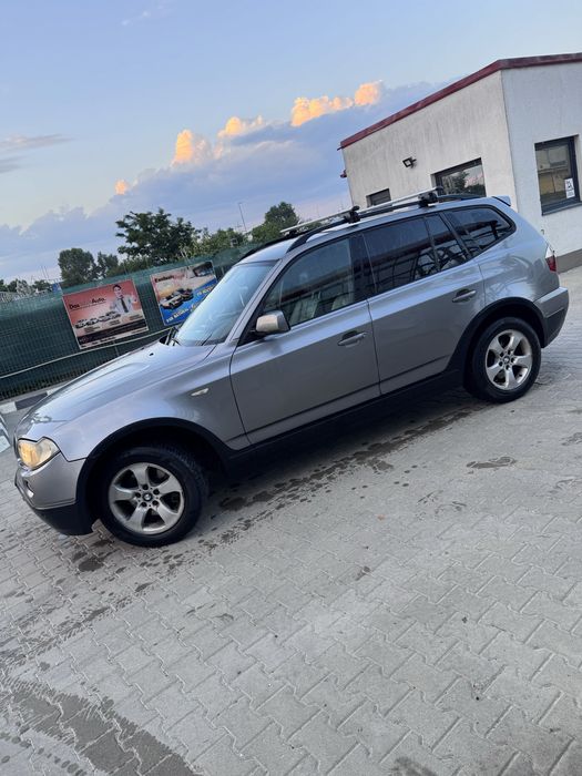 Se vinde BMW X3.