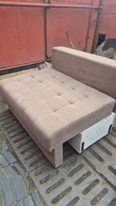 Продам удобный диван