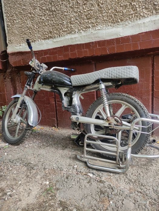 Moped srochni stotiladi
