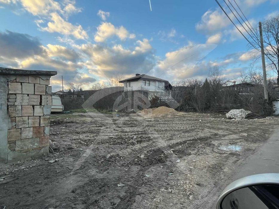 Страхотен парцел в м-т Ален мак - 82124