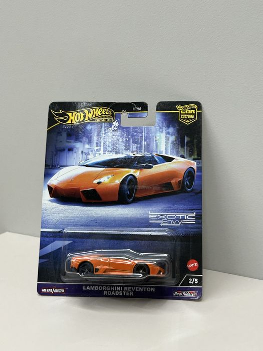 Hot Wheels Premium Lamborghini Reventón Roadster (Exotic Envy)