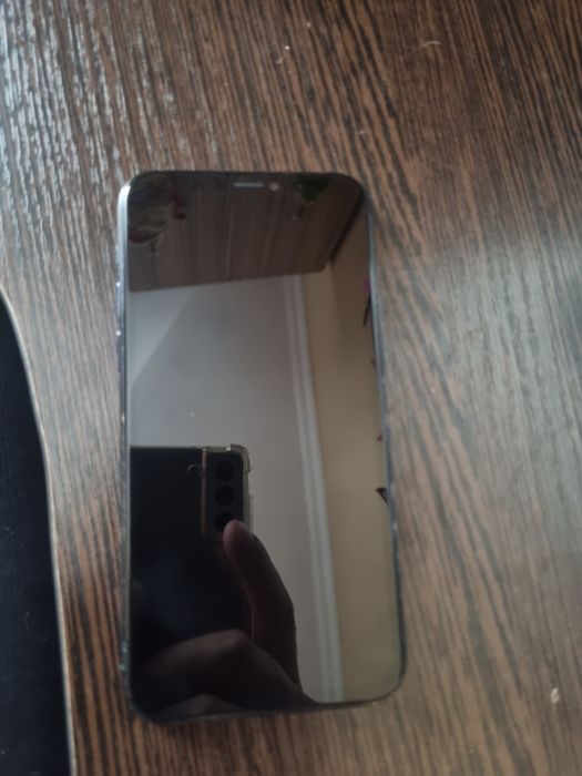 Продам iphone 11 pro 64g