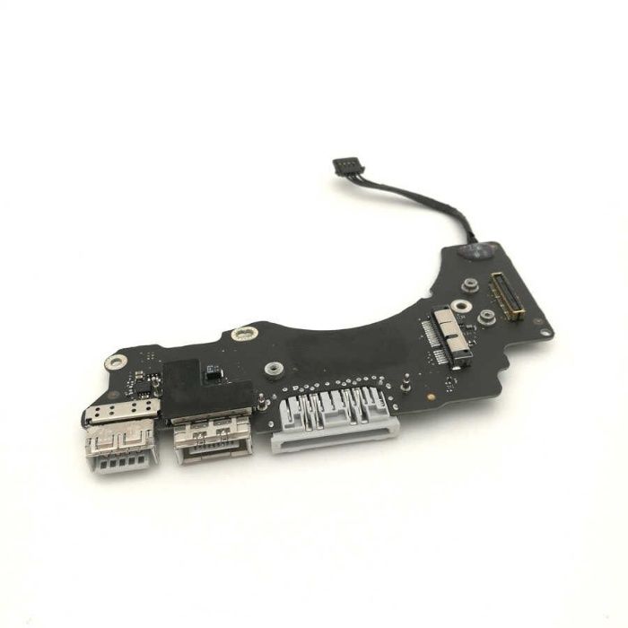 macbook pro A1502 на запчасти.