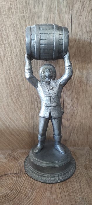 Фигура, Статуетка от калай