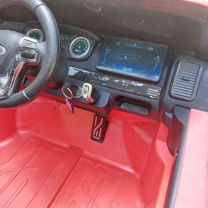 Masinuta electrica Ford Ranger