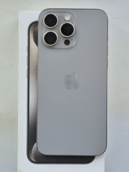 Iphone 15 pro max идеал 256гб обмен есть