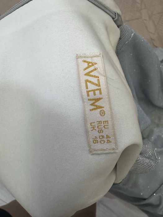 Вечерние шикарное платье