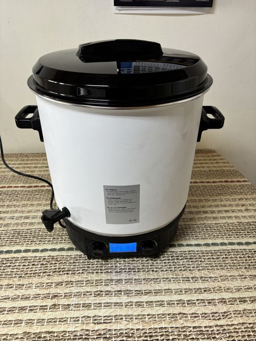 Тенджера за буркани (електрическа)