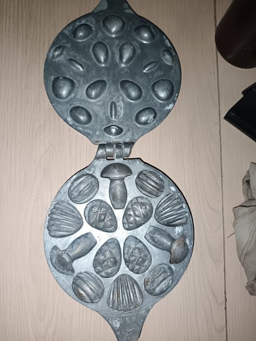 Орешницы для выпечки на газе.gazda pishirish uchun findiq yong'oqlari