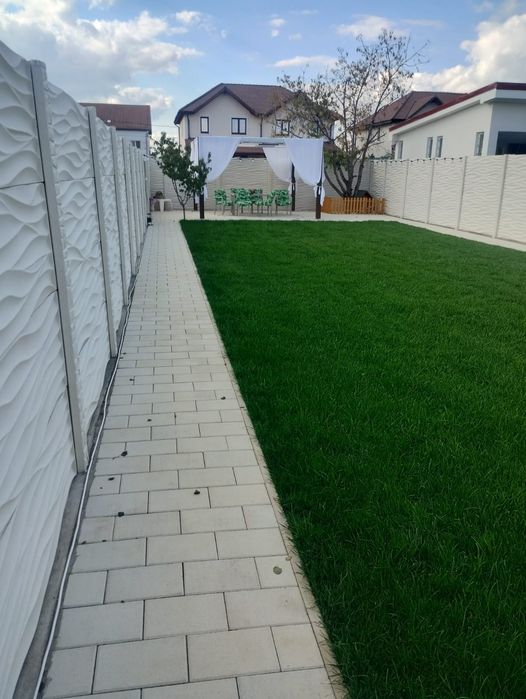 Echipa serioasa montam pavaj