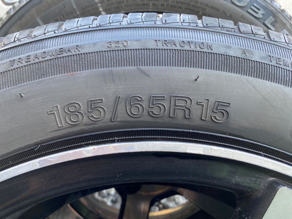 Шины R15 185/65, в отличном состоянии