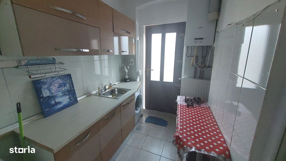 Apartament cu 1 camera zona centrala cu loc de parcare