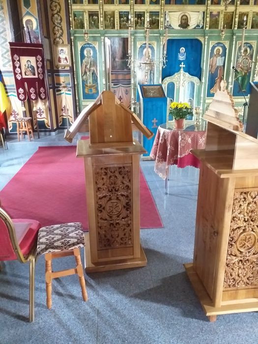 Iconostas din stejar