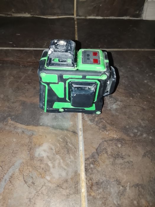 Продается лазерный уровень