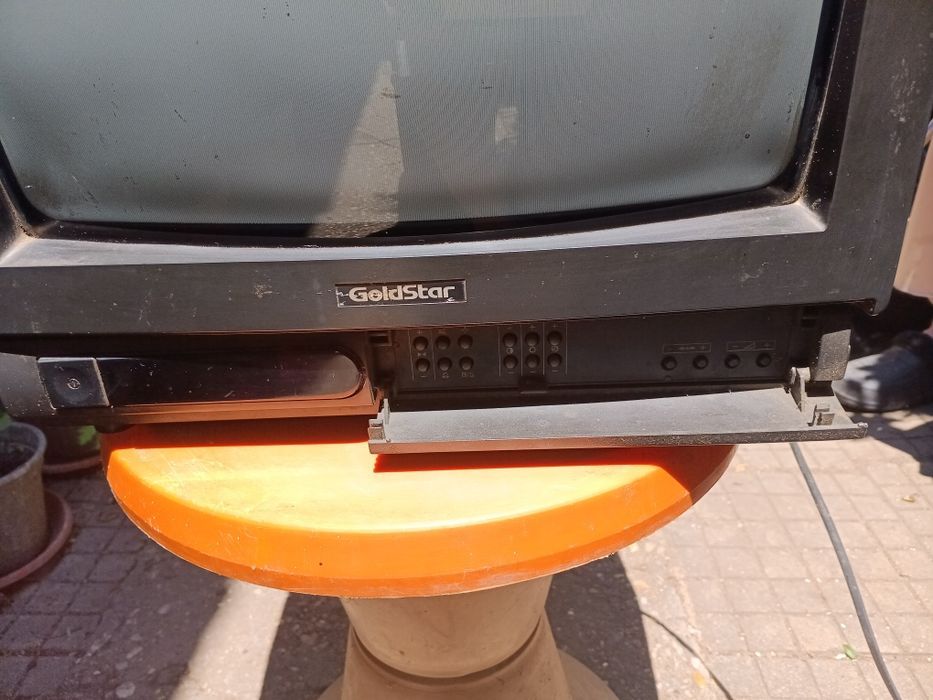 Телевизор  GOLDSTAR 14. Действаш.