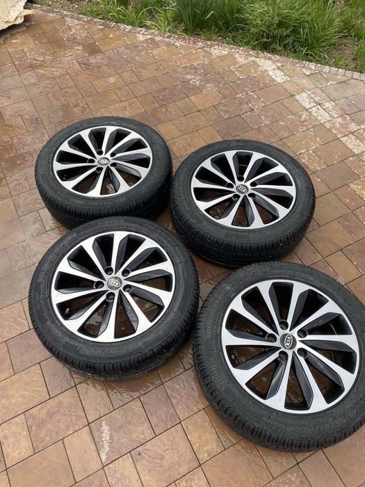 R17 Шины на оптиму,к5