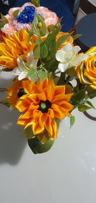 Aranjamente florare satin