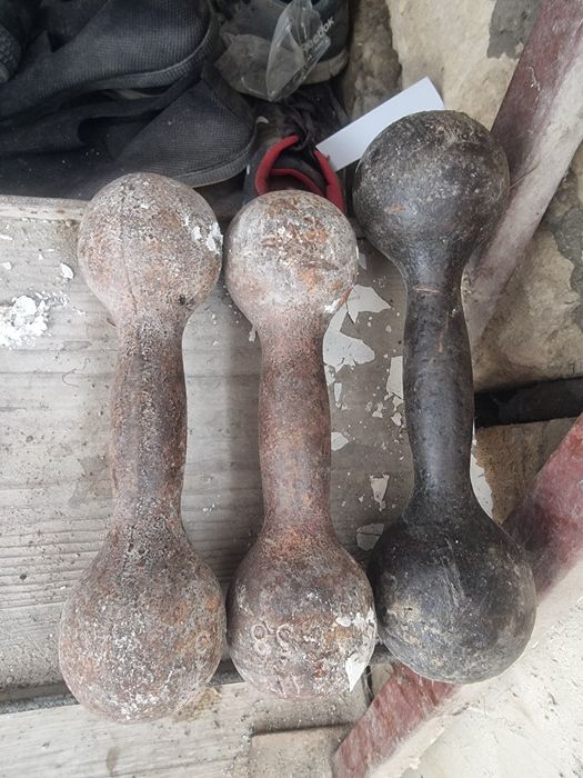 Срочно продам гантели