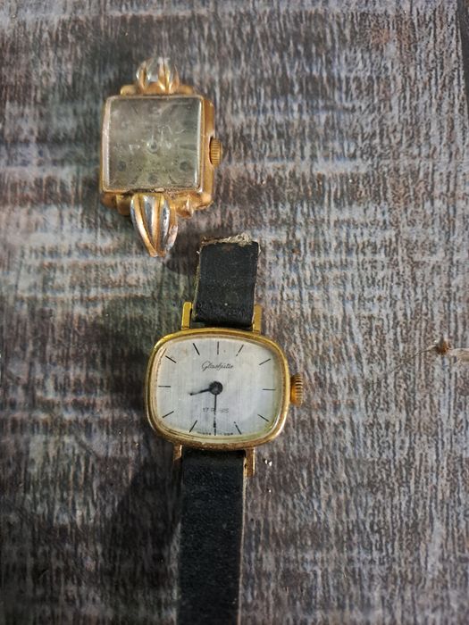 Лот стари часовници малки и големи