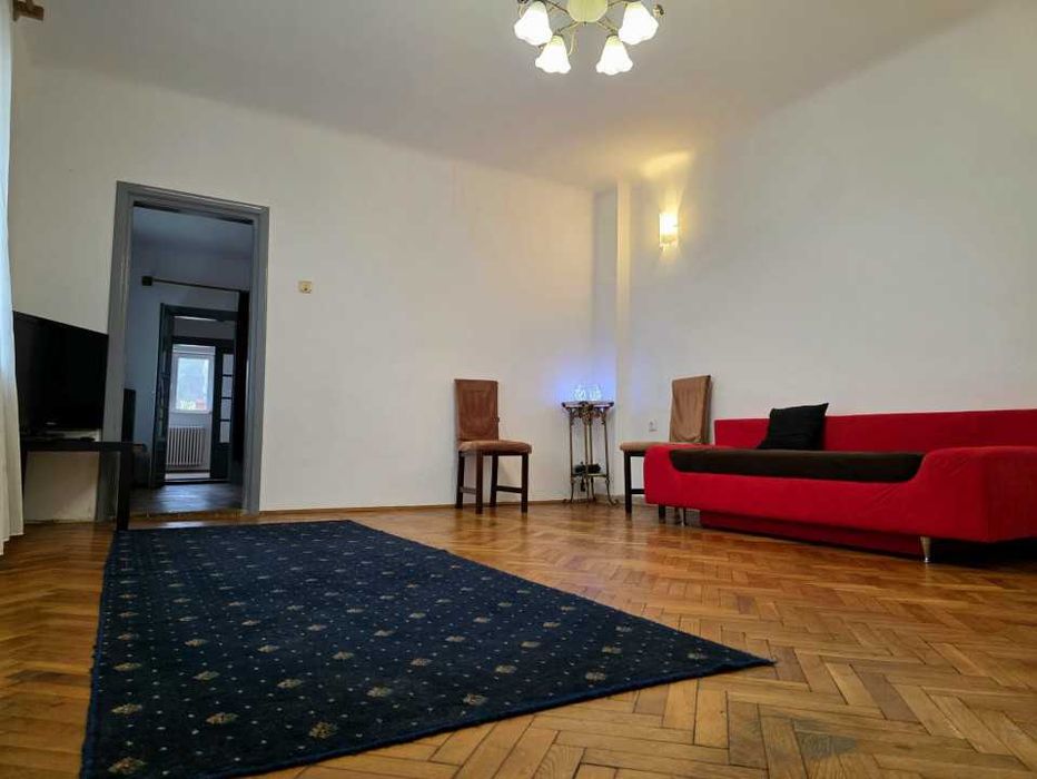 Casa curte | Inchiriere pentru Spatiu Comercial | Metrou Crangasi
