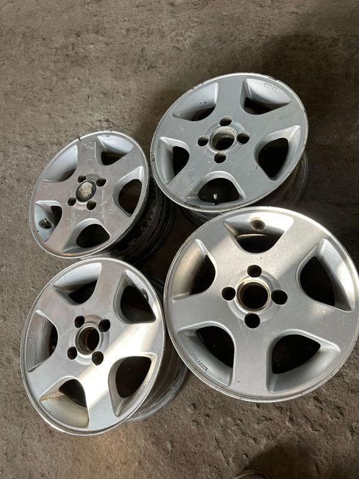 R14 PCD 4 *100 Комплект легкосплавных дисков