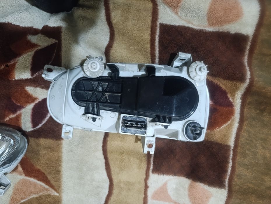 Фары  на Фольксваген гольф 3