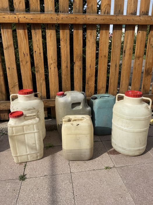 Продам канистры для  топлива