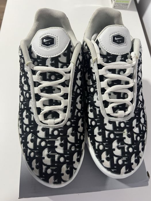 Vand Nike tn dior