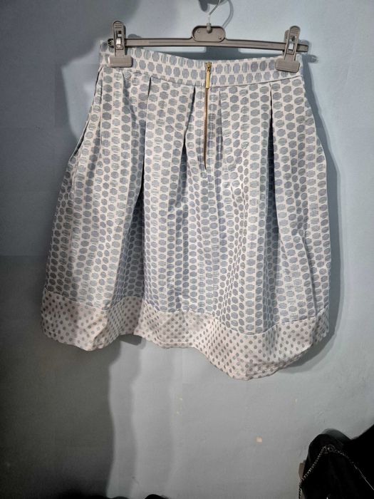 Fusta marime 40 cu eticheta