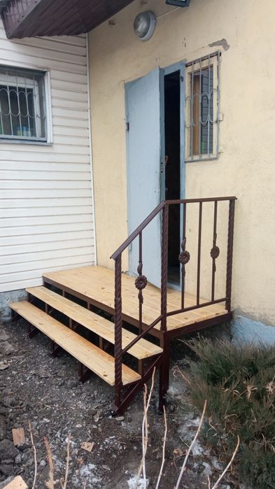 Решетки на окна.