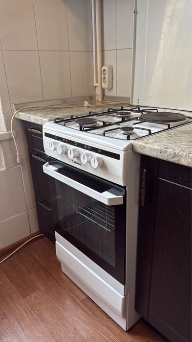 Продам Плиту и вытжку