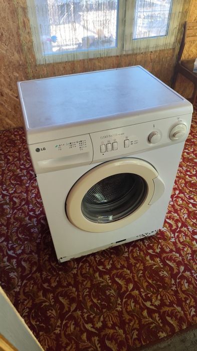 Продам стиральную машину