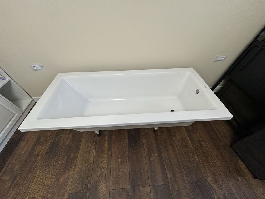 Vand cada noua marimea 170/75