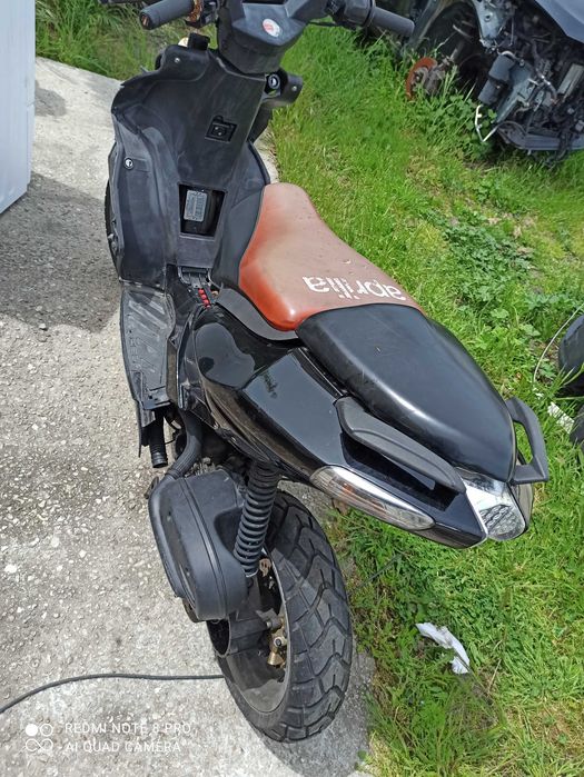 Скутер aprilia Sr 50