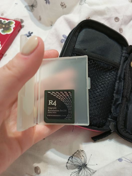 Vând Nintendo DS lite