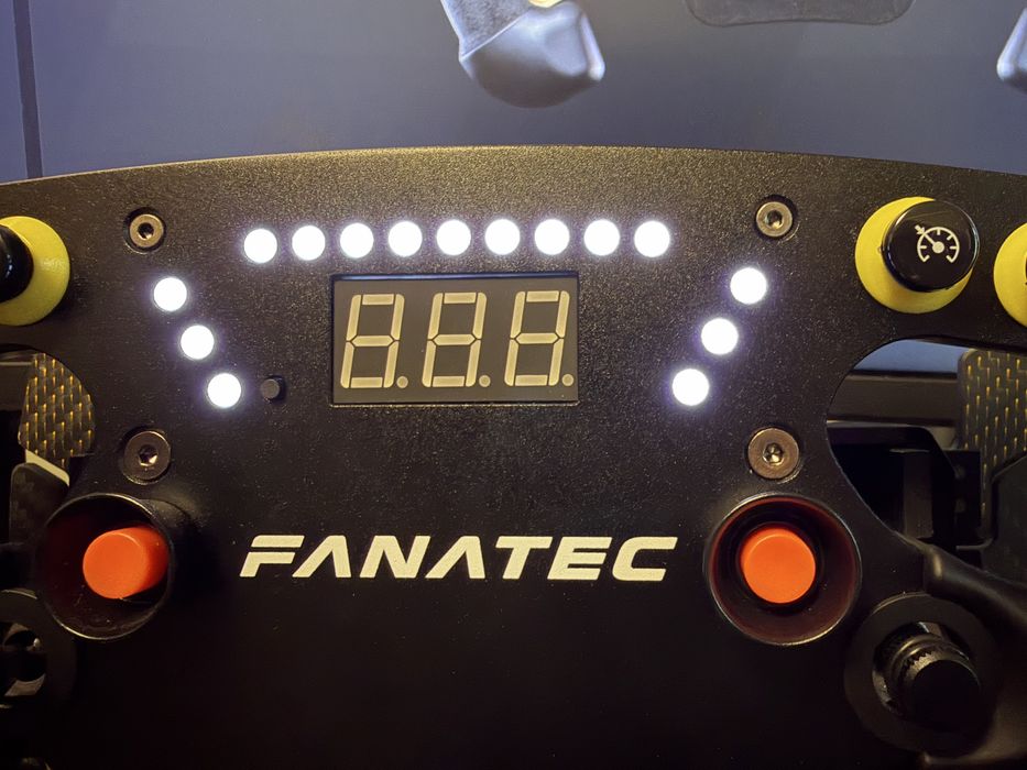 Volan Fanatec Clubsport F1 esports v2 cu advanced paddle module