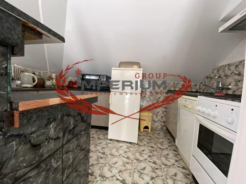 Дава се под наем Тристаен апартамент в Варна, Цветен квартал - 85 кв.м за 663 € - Снимка #9