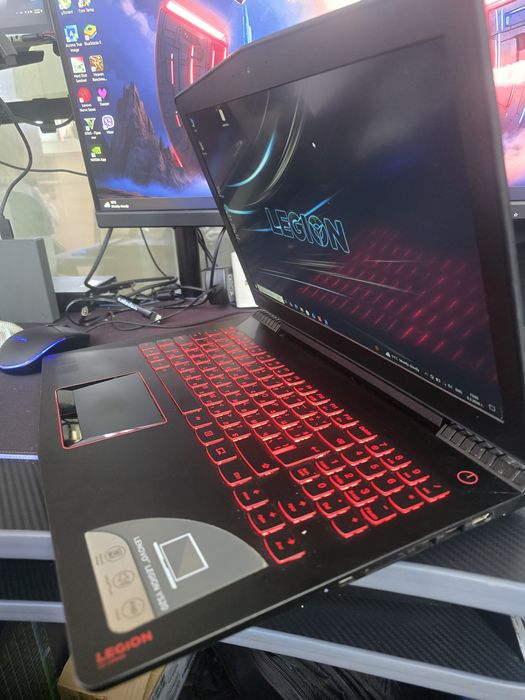 Lenovo Legion Y520- i7-7700, 12gb ddr4, GTX 1050ti