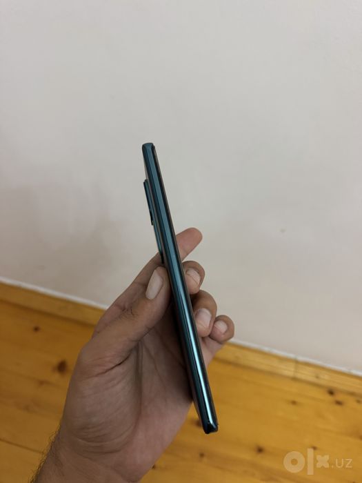 Флагман Vivo V30 5G 12/256 в идеальном состоянии Snapdragon 7 (gen3)