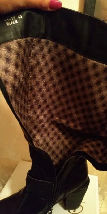 Cizme inalte cu toc comod , foarte frumoase, negre, mas. 40-41