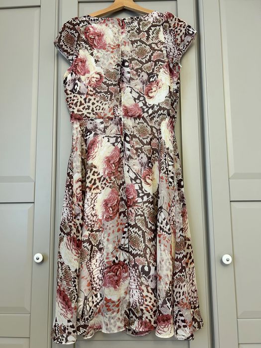 Rochie de zi cu imprimeu floral