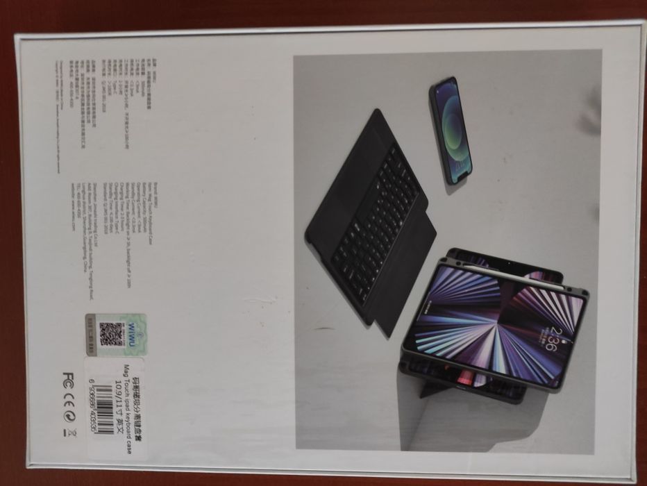 Чехол клавиатура WIWU  на iPad Air