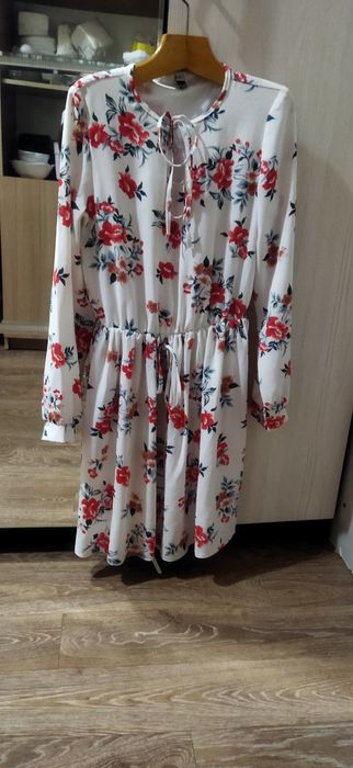 Продаю платье, один раз надела