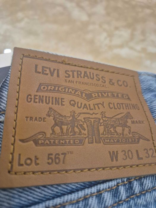 Джинсы Levi strauss