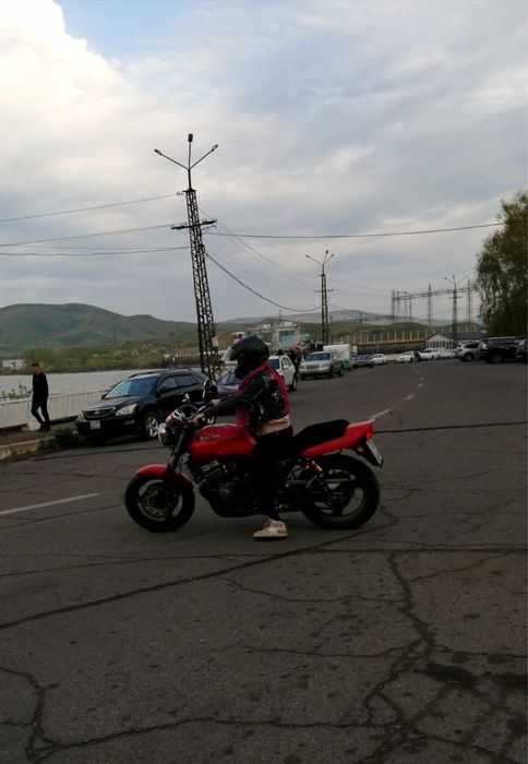 Продам мотоцикл cb400