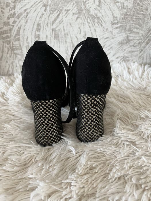 Pantofi de gala cu toc