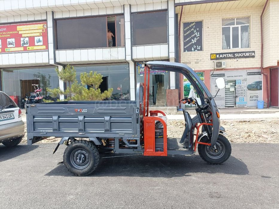 Трицикл электромуравей Yougo 72V 2000W до 1000кг мотороллер полукабина