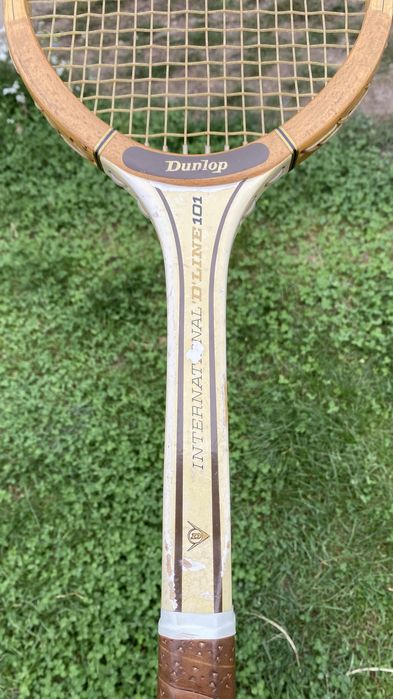 Racheta de colectie Dunlop International ‘D’ Line 101